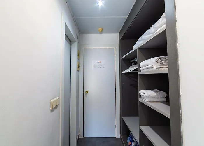 Apartment Inter 2 *