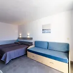 Inter 2 Apartment *