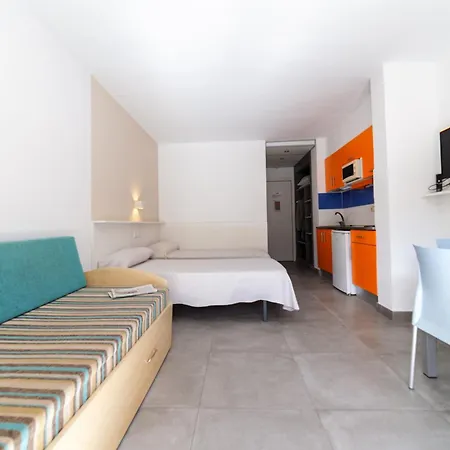 Inter 2 Apartment *